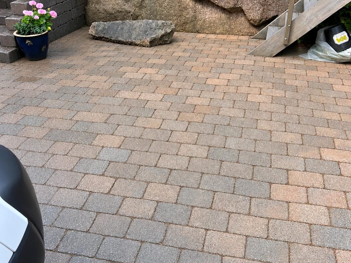 Ren belegningsstein etter vask
